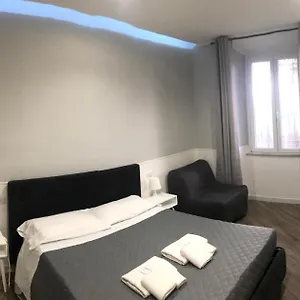 2* Casa de hóspedes Rent Colosseum