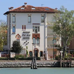russo-palace.hotelinveneto.com/
