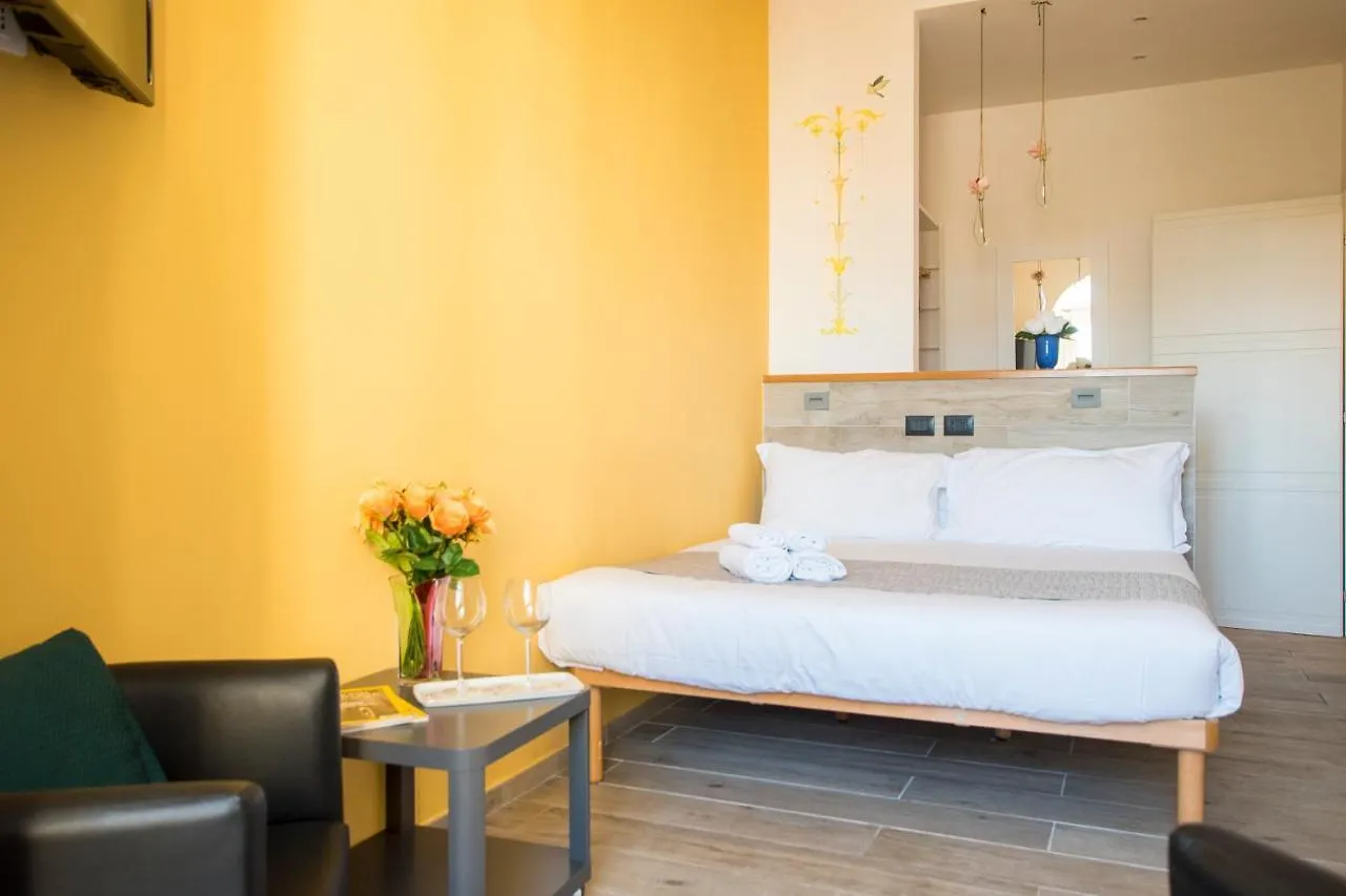 **  Raffaela'S Suite & Rooms Vatican Guest House Rome Italy